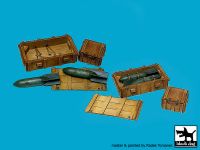 F32128 1/32 WW II Luftwaffe bomb Sc 50+crate boxes Blackdog