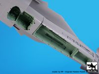 A48127 1/48 F-111 bomb + wheel bay Blackdog