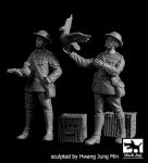 F35249 1/35 British soldiers with pigeon set Blackdog