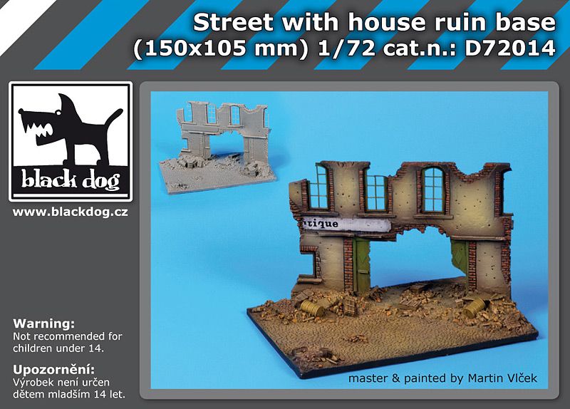 D72014 1/72 Street with house ruin base Blackdog