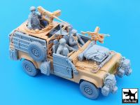 T35051 1/35 Defender Wolf accessories set with crew