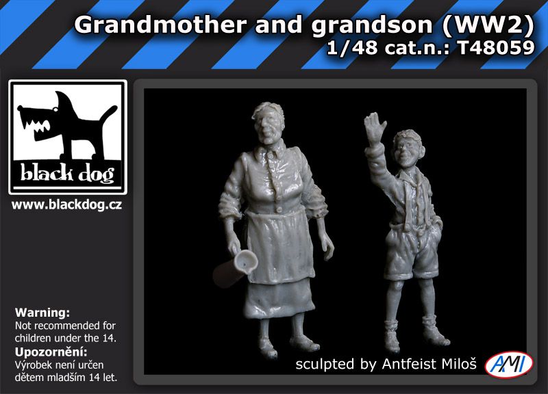 T48059 1/48 Grandmother and grandson Blackdog